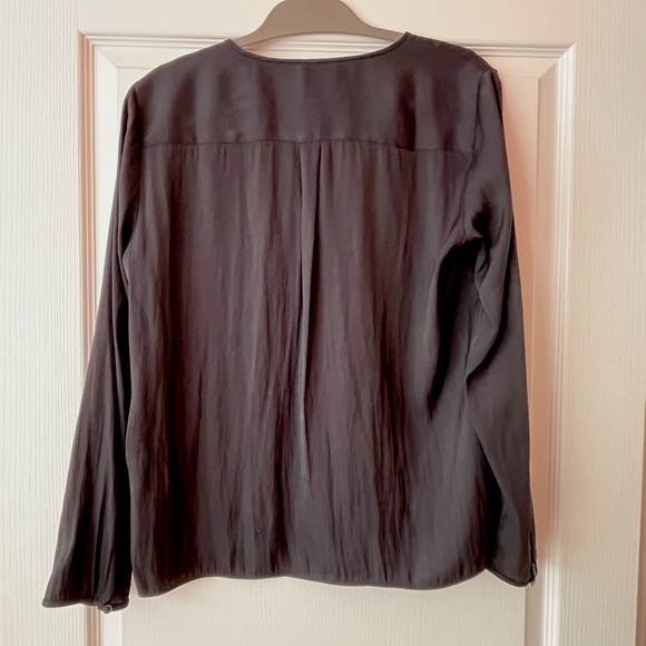 Banana Republic Popover Top - Picture 7 of 10